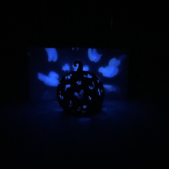 Mickey Mouse LED faux pumpkin - Picture 14 of 15